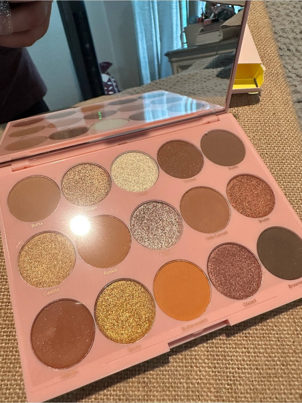 KimChi Chic "I Am Feeling Sweet" Eyeshadow Palette - Happy Palette 02💙 BNIB
